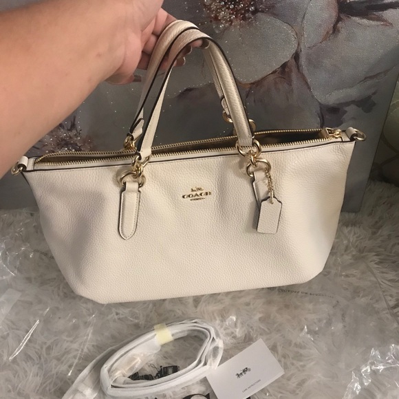 Purse - Picture 2 of 6